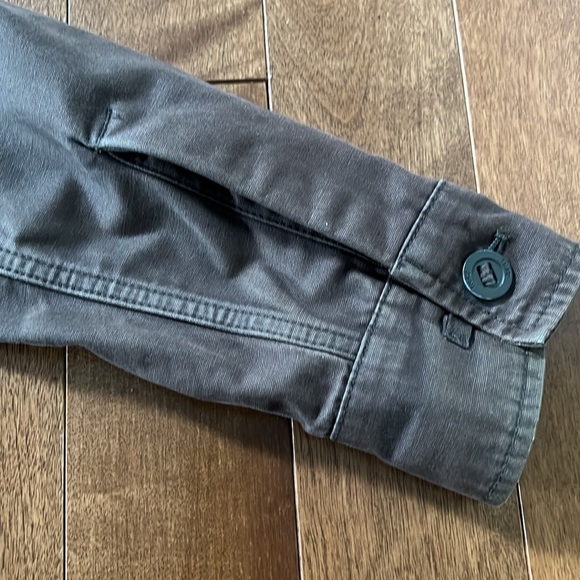 Aritzia fall/spring khaki jacket - Picture 12 of 12